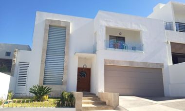 Se vende casa residencial en Chihuahua, Residencial La Cantera, Zona de la Cantera