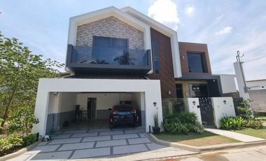 NEWLY BUILT 4 BEDROOMS FURNISHED HOUSE WITH SWIMMING FOR SALE IN CUTCUT, ANGELES CITY PAMPANGA NEAR CLARK