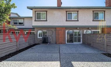Townhouse for Sale at Village Green Dr, Lakewood, California, USA