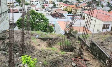 Venta de Terreno Con Excelente Vista, Ubicado en Ceibos Norte
