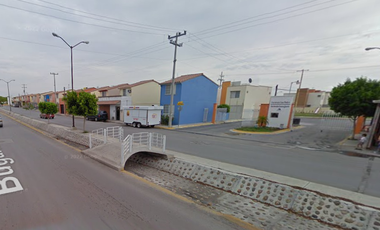 SF-  CASA EN VENTA EN HACIENDA LAS BUGAMBILIAS