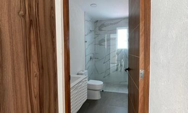 VENTA DE CASA DE 2 NIVELES CON ALBERCA Y JARDÍN PRIVADO EN YAUTEPEC.