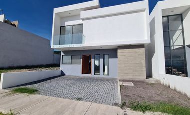 Venta de casa nueva en Residencial El Encino, en el municipio de Huimilpan, Querétaro y ubicado a 15 minutos de la ciudad y con salidas rápidas a México y Celaya.