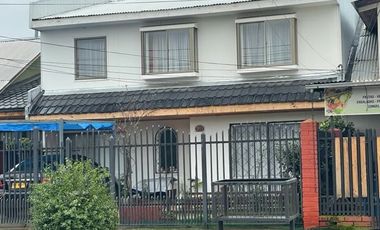 VENDE HERMOSA Y AMPLIA CASA (TALCA)