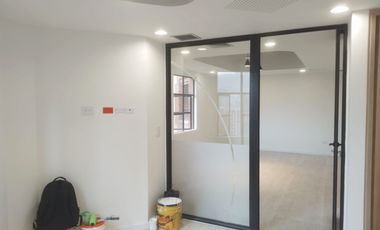 PR21314 Oficina o Consultorio en venta en el sector Milla de Oro