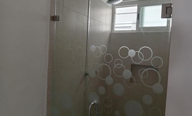 Departamento en Planta Baja en Venta. Viñedos, Queretaro