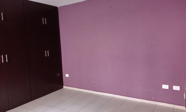 Departamento en Planta Baja en Venta. Viñedos, Queretaro