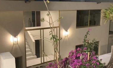 CASA EN VENTA EN INTERLOMAS REMODELADA  - Oportunidad Única