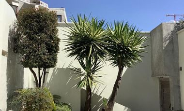 CASA EN VENTA EN INTERLOMAS REMODELADA  - Oportunidad Única