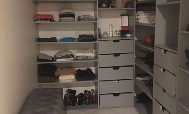 CASA EN VENTA EN INTERLOMAS REMODELADA  - Oportunidad Única