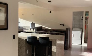 CASA EN VENTA EN INTERLOMAS REMODELADA  - Oportunidad Única