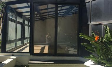 CASA EN VENTA EN INTERLOMAS REMODELADA  - Oportunidad Única