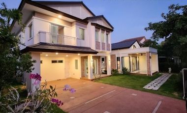 Nantawan Khon Kaen, luxury house near Bueng Nong Khot, 4 bedrooms, 4 bathrooms, 4 parking spaces, new condition, ready to move in.