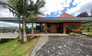 PR21419 Casa en arriendo en el sector Altos de Palmas