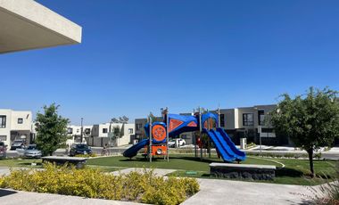 VENTA CASA EN ZAKIA, CONDOMINIO FRENTE A PLAZA COMERCIAL