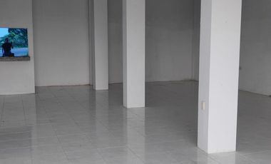 Durán - alquilo local comercial ideal para varios negocios (J Luna)