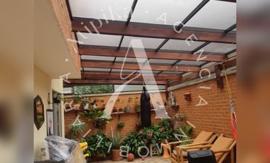 CASA EN VENTA - CAMPOARAGON CONDOMINIO