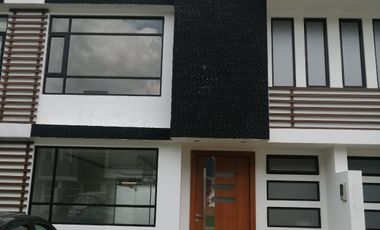 Casa por estrenar sector Capelo valle los chillos 4 habitaciones, 160m2