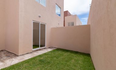 Casa en Venta con alberca de 3 recamaras a 15 minutos de Cuernavaca, en Emiliano Zapata Morelos