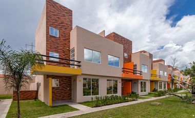 Casa en Venta con alberca de 3 recamaras a 15 minutos de Cuernavaca, en Emiliano Zapata Morelos