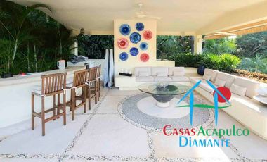 Hermosa casa en renta vacacional. Con alberca privada, vista al mar y cancha de tenis