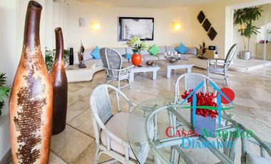 Hermosa casa en renta vacacional. Con alberca privada, vista al mar y cancha de tenis