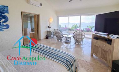 Hermosa casa en renta vacacional. Con alberca privada, vista al mar y cancha de tenis