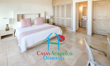 Hermosa casa en renta vacacional. Con alberca privada, vista al mar y cancha de tenis