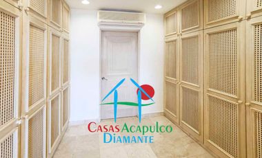 Hermosa casa en renta vacacional. Con alberca privada, vista al mar y cancha de tenis