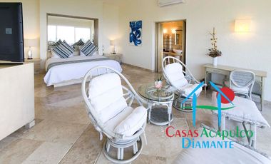 Hermosa casa en renta vacacional. Con alberca privada, vista al mar y cancha de tenis