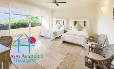 Hermosa casa en renta vacacional. Con alberca privada, vista al mar y cancha de tenis