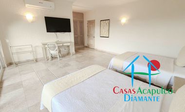 Hermosa casa en renta vacacional. Con alberca privada, vista al mar y cancha de tenis