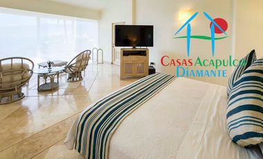Hermosa casa en renta vacacional. Con alberca privada, vista al mar y cancha de tenis