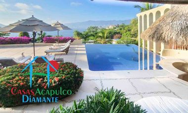 Hermosa casa en renta vacacional. Con alberca privada, vista al mar y cancha de tenis