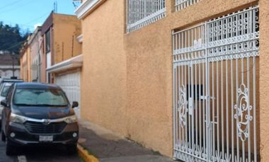 AMPLIA CASA EN RENTA, EN EL CENTRO DE TOLUCA PARA, OPTIMA PARA OFICINAS, zona la Merced.