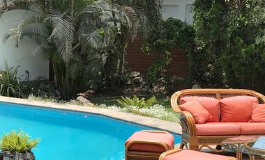 Casa moderna con piscina Arq Malachowsky