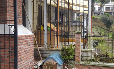 CASA EN VENTA CON 4 HABITACIONES Y JACUZZI 320 m²
