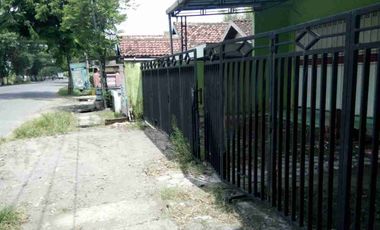 Di Jual Eks Bangunan Toko di Nol Jalan Raya Provinsi Sukomoro Nganjuk