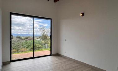 44890 Casa en arriendo en el sector Carmen de Viboral