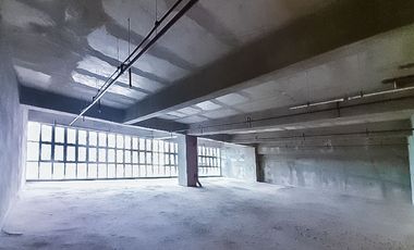 1985 SqM Whole Floor for Sale in Latitude Corporate Center