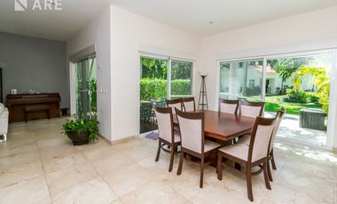 Casa amueblada en Renta, Residencial Isla Dorada, Cancún Quintana Roo.