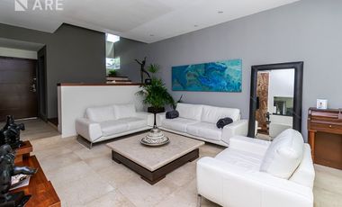 Casa amueblada en Renta, Residencial Isla Dorada, Cancún Quintana Roo.