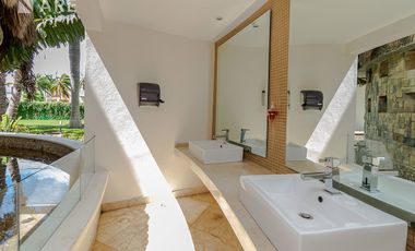 Casa amueblada en Renta, Residencial Isla Dorada, Cancún Quintana Roo.