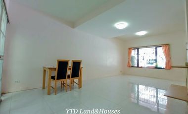 2 storey townhome for sale in The Connect Suvarnabhumi 2 project.