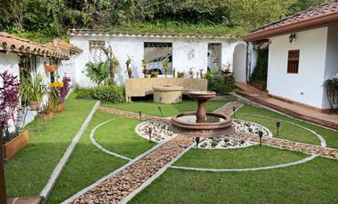 PR17074 Casa en venta en el sector Alto de las Palmas, Envigado