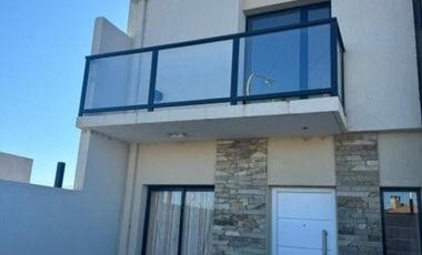 DUPLEX BARRIO RESIDENCIAL DOÑA MARIA