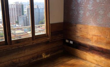 Depto 2 dormitorios con estacionamiento en corazón Cerro Alegre