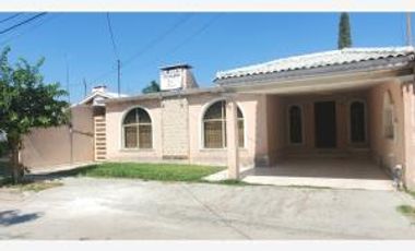 CASA EN RENTA EN COL ESTRELLA EN TORREON COAH. A pocos minutos de Terraza Cimaco