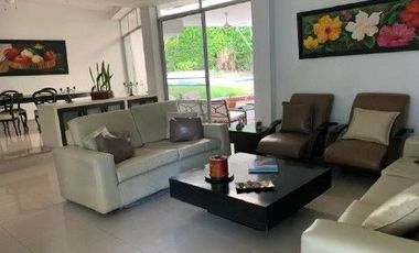 ESPECTACULAR CASA CAMPESTRE