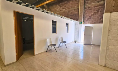 Oficinas con Terreno en Renta a 3.5 Km del AIFA